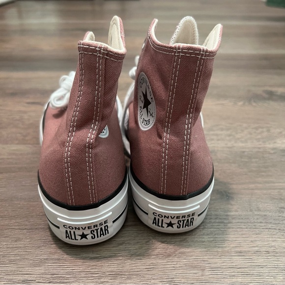 New Converse Chuck Taylor All Star Platform
Lift High-Top Sneaker Plum Size 6.5 - Picture 8 of 14